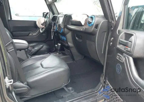 2018 Jeep Wrangler Jk Unlimited Altitude 4X4 из США, поврежденный, VIN 1C4BJWEG5JL879543